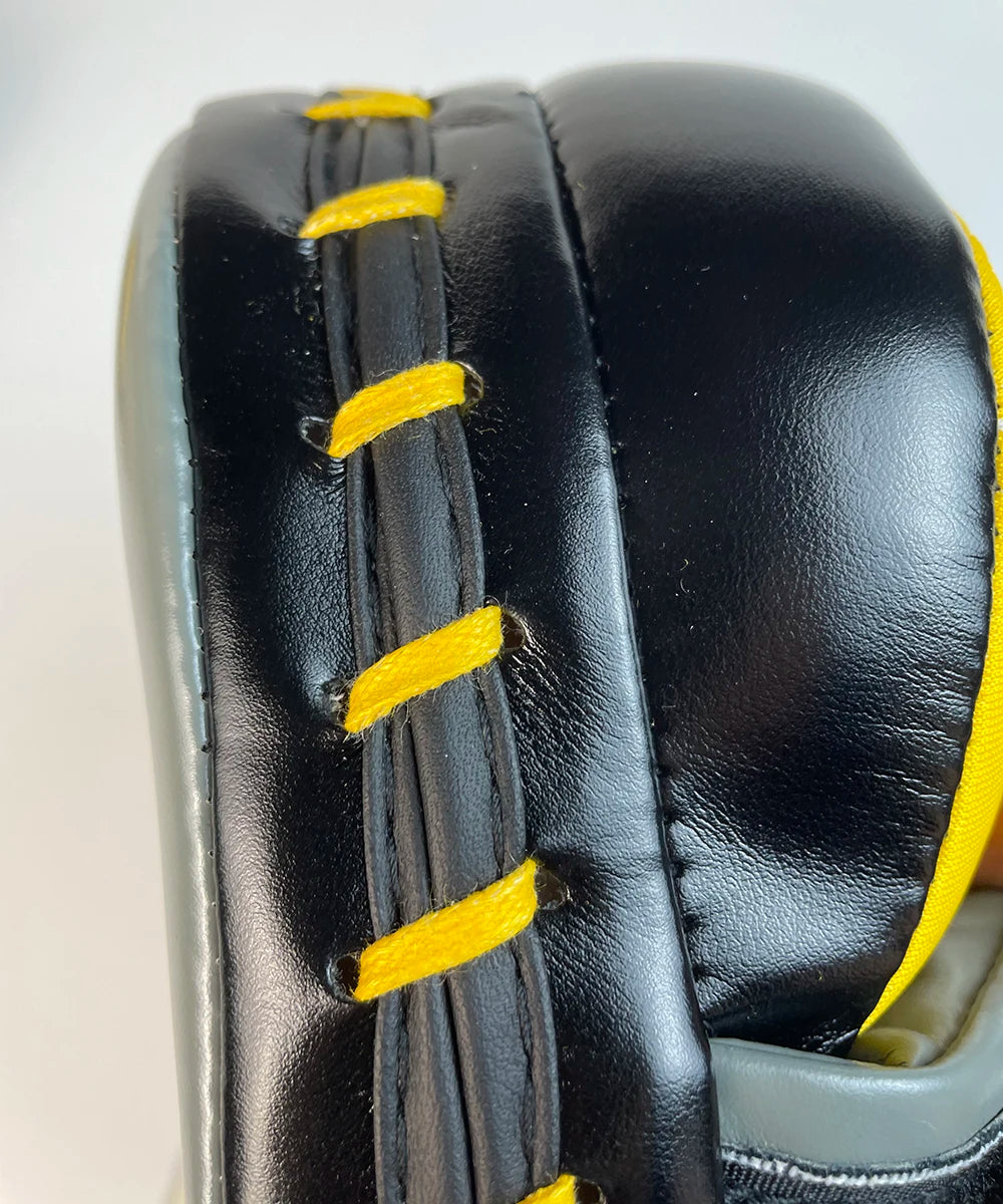 classic1 Pair Sparring Muay Thai MMA Boxing Pads Punching Training Focus Mitts Strike Target Martial Arts Sanda Gear 2019