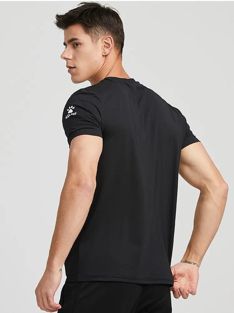 KELME Man T-shirt Running Trainning Exercise Sports Tights Round Neck Ice Silk Breathable Fitness Quick-Dry Shirts 8151TX1002