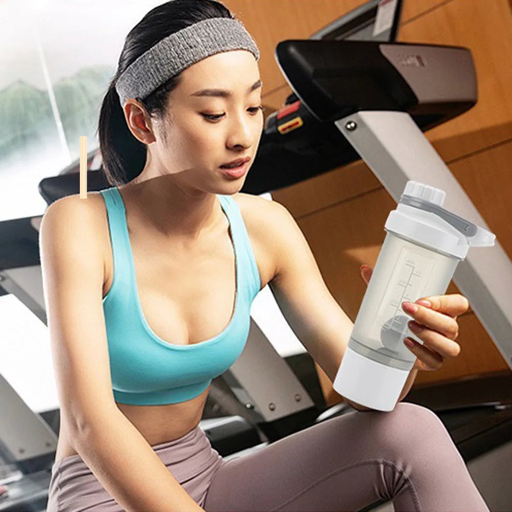400ml Shaker Bottle 1pc Protein Shaker Plastic Bottle Portable Fitness Bottle for Fitness Enthusiasts Athletes Drinkware