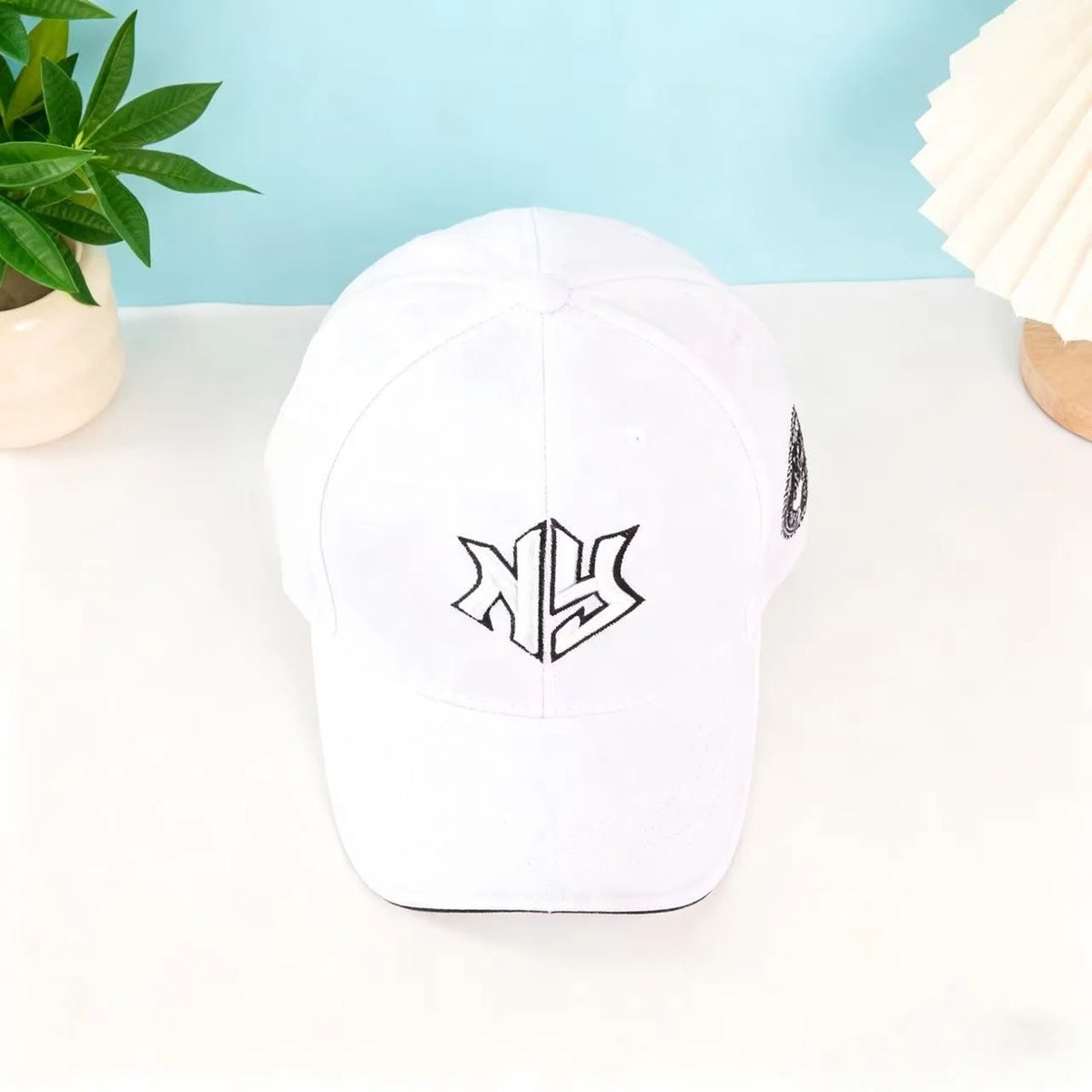 Classic New York Baseball Cap White - Unisex Dad Cap Adjustable Strap: Retro Sporty Style for Daily Wear, Outdoor Activities and