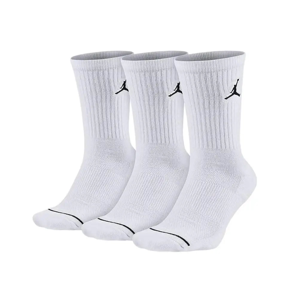 Nike EVERYDAY CREW: Stylish, comfortable, slip-resistant, and durable unisex soft basketball socks (3-pack) DA2123-100