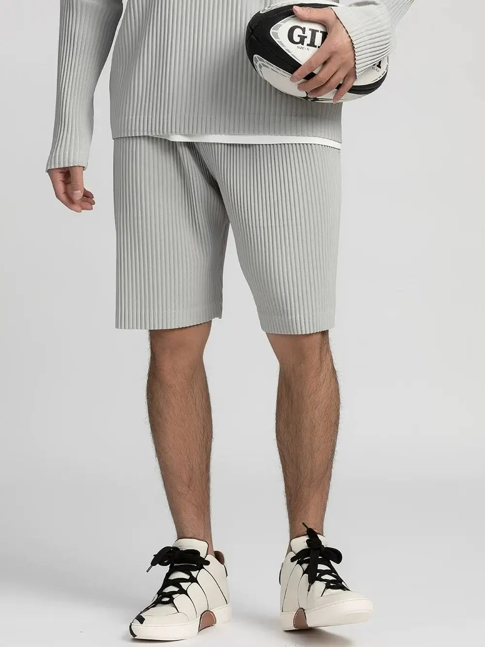 Miyake Pleated Shorts For Men Five-point Pants Baggy Casual Sports Shorts Japanese Pleated pants