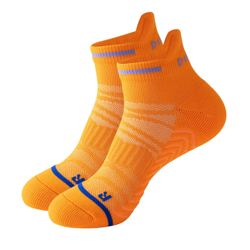Ankle Socks Athletic Cushioned Reinforced Heel and Toe Breathable Mesh Performance Arch Support Sports Running Quarter Tab Socks