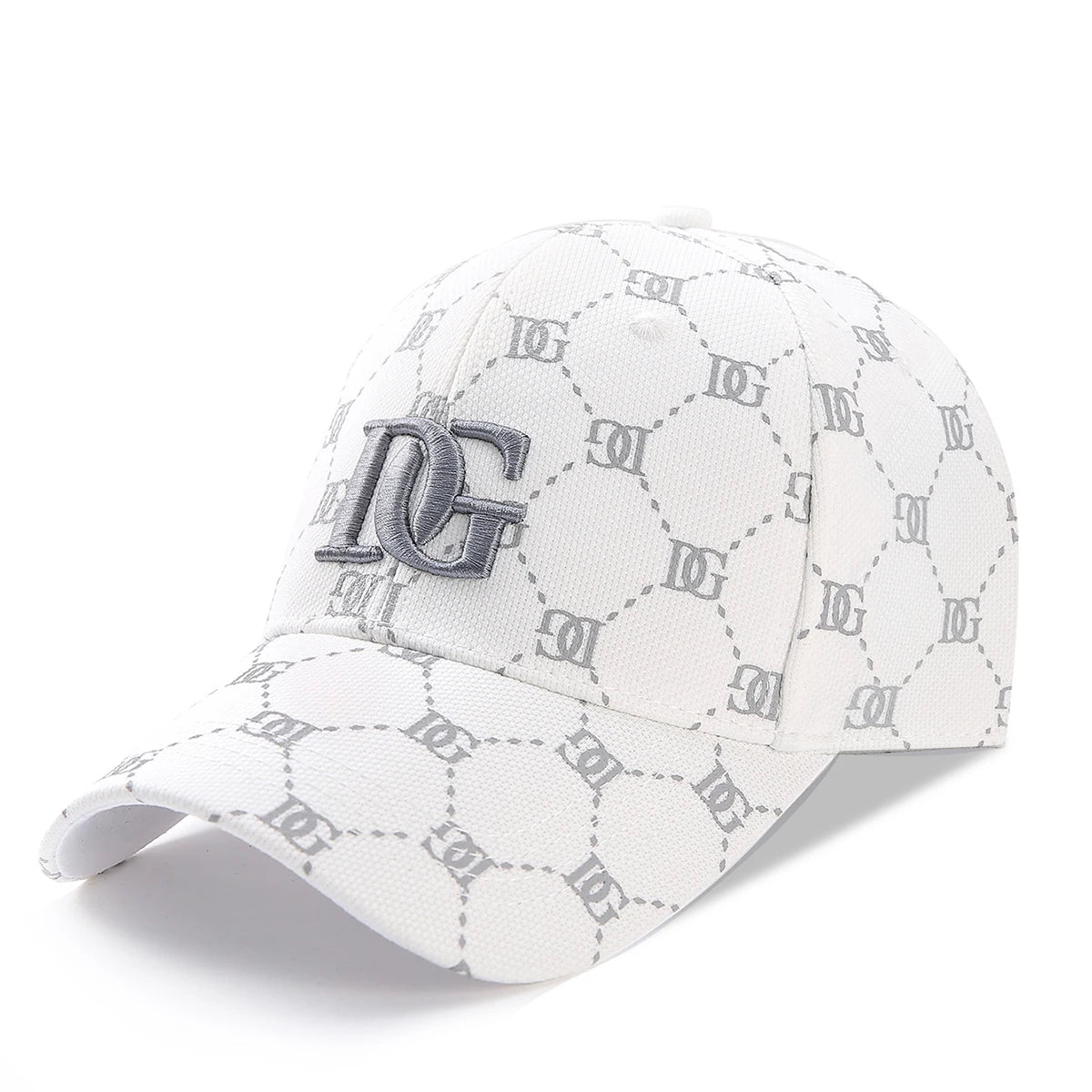 The New Korean Version of the Printed Letter Embroidered Cap, a Trendy All-Match Baseball Cap for Men and Women That Makes the Face Look Smaller