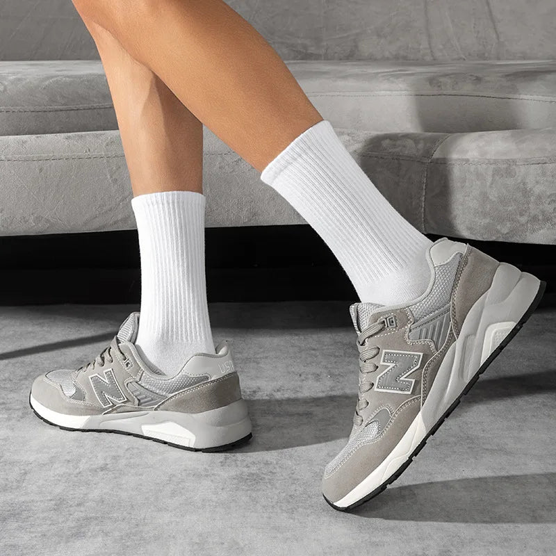 5 Pairs/lot Pure Cotton Men's High Socks Classic Black White Breathable Sweat-Absorbent Women's Autumn Warm Elastic Sports Socks