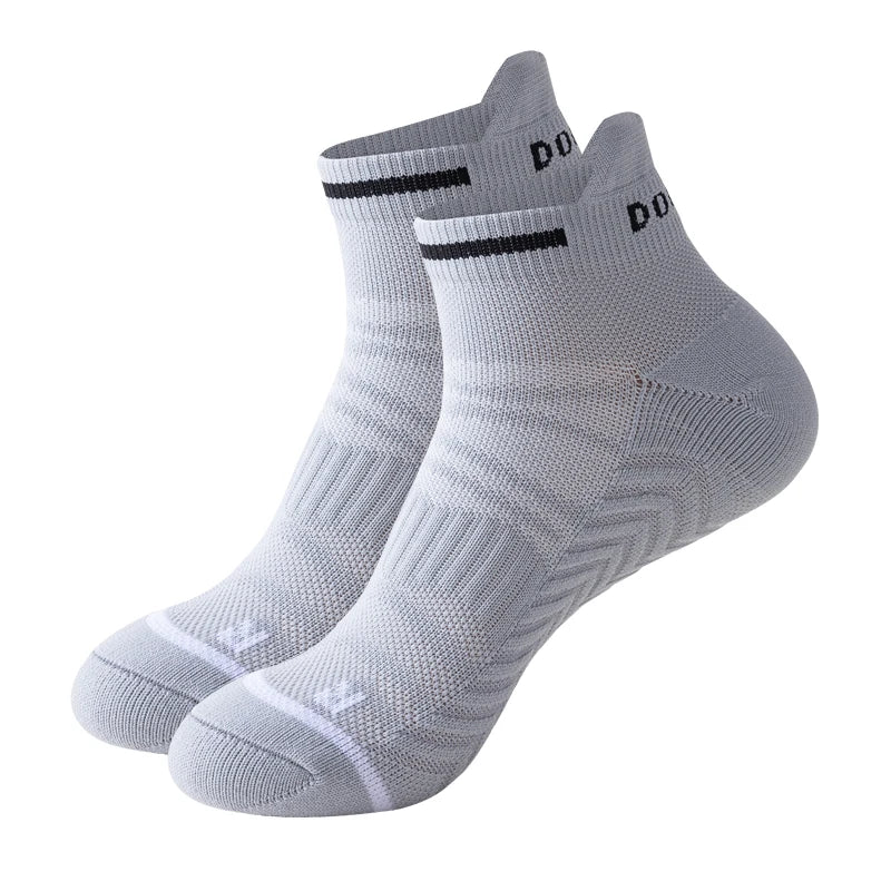Ankle Socks Athletic Cushioned Reinforced Heel and Toe Breathable Mesh Performance Arch Support Sports Running Quarter Tab Socks