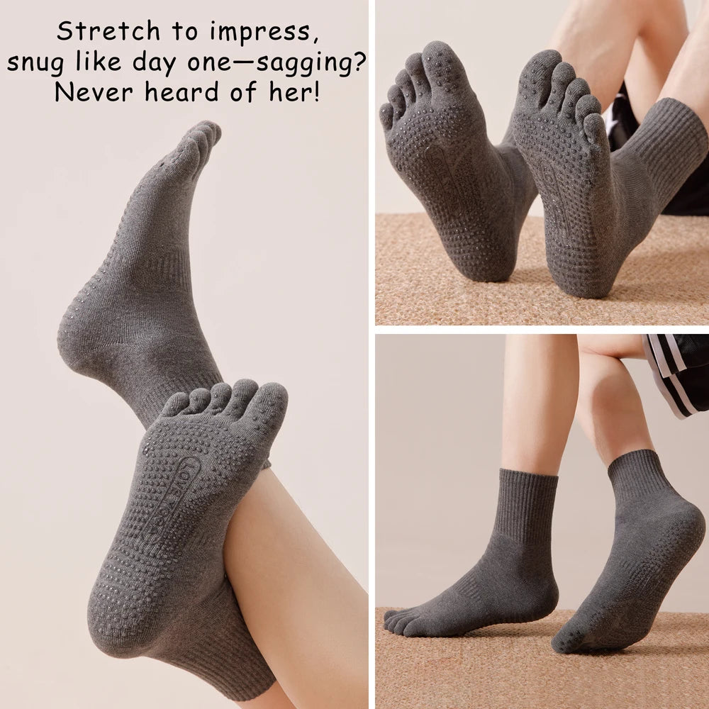 1/3 Pairs Men's 5-Toe Yoga Socks in Cotton Non-Slip Silicone Grip Sweat-Absorbent Pilates Socks for Gym Fitness Indoor Training