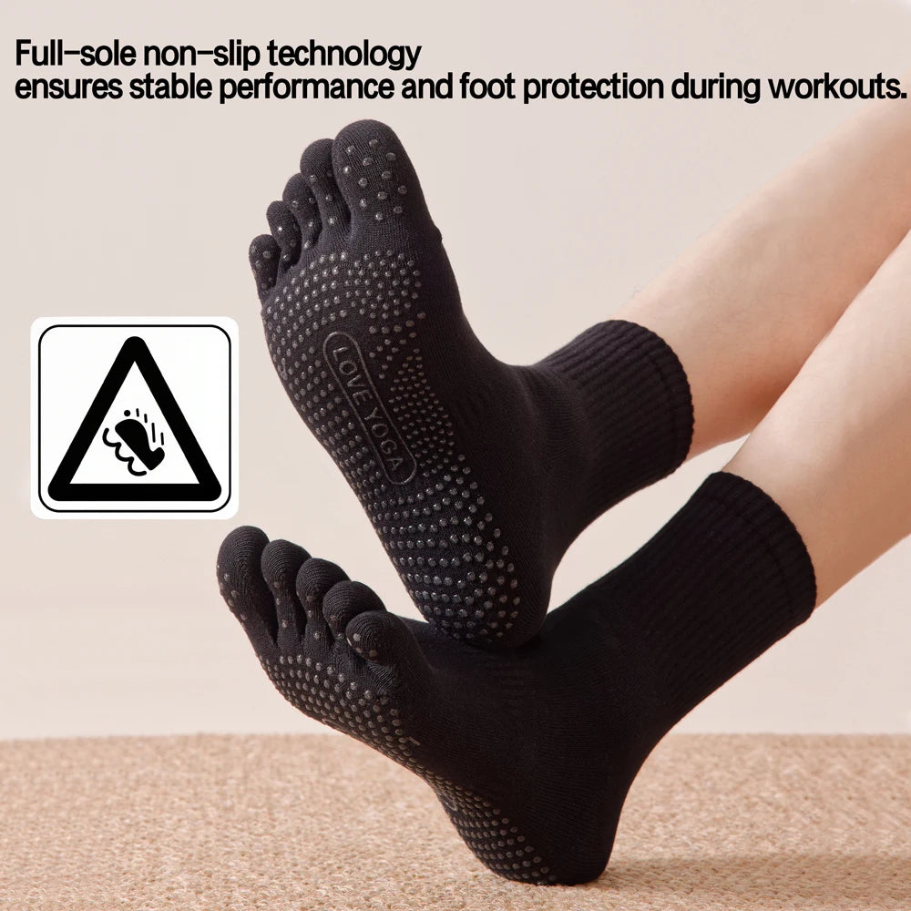 1/3 Pairs Men's 5-Toe Yoga Socks in Cotton Non-Slip Silicone Grip Sweat-Absorbent Pilates Socks for Gym Fitness Indoor Training