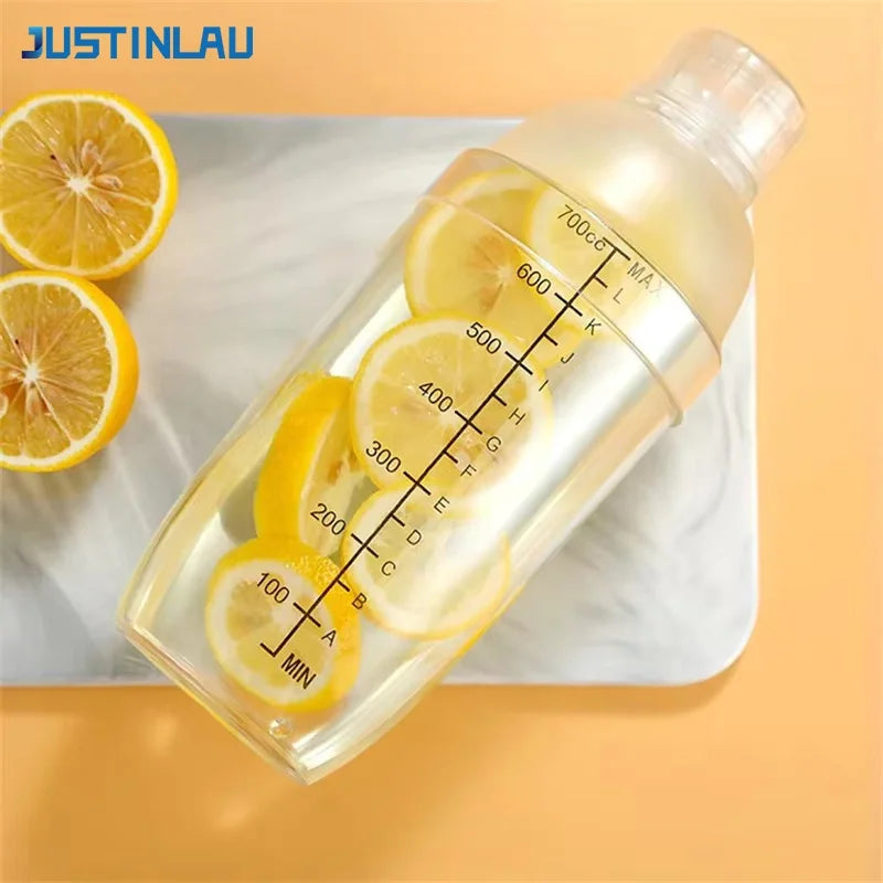 350/500/700/1000ml PC resin Cocktail Shaker Home Bar Utensil Martini Hand Shaker Cup with Scales Milk Wine Drink Shaker Bar Tool