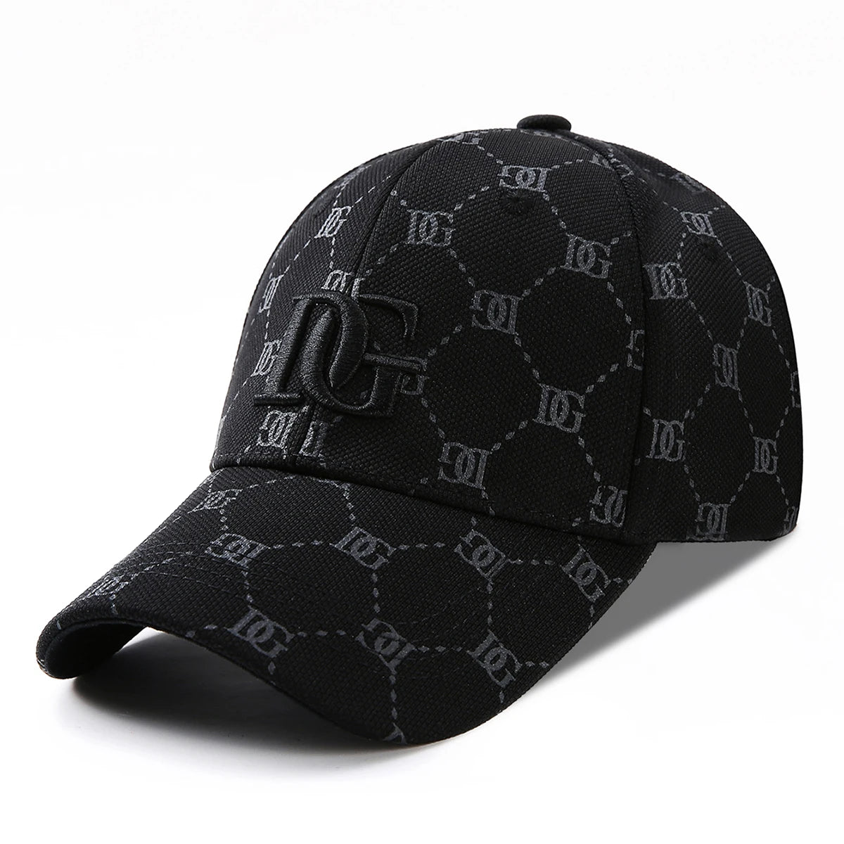 The New Korean Version of the Printed Letter Embroidered Cap, a Trendy All-Match Baseball Cap for Men and Women That Makes the Face Look Smaller