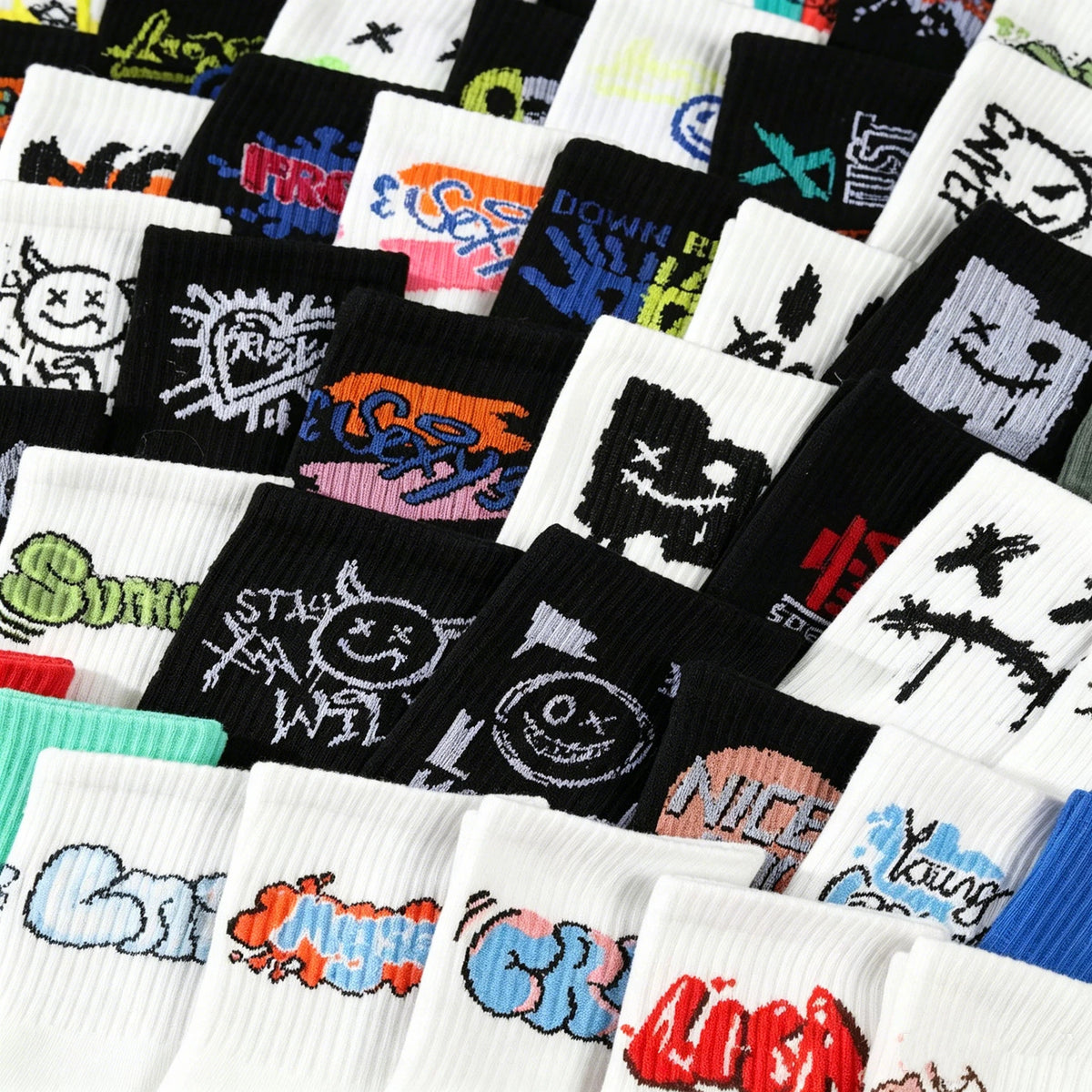 5/10/20 Double Random Graffiti Printed Men's and Women's Sports Socks Fun Cool Hip Hop Street Style Multi Color Letter Socks
