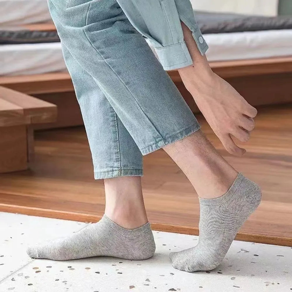 Unisex Casual Plain Color Boat Socks Thin Breathable Comfy Anti Odor Sweat-absorbing Ankle Socks For Men Women black,white,gray