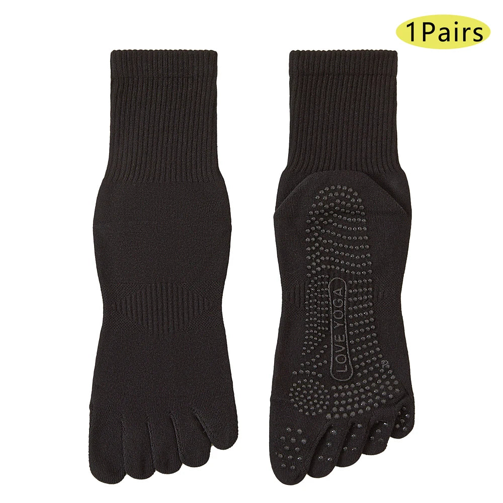1/3 Pairs Men's 5-Toe Yoga Socks in Cotton Non-Slip Silicone Grip Sweat-Absorbent Pilates Socks for Gym Fitness Indoor Training