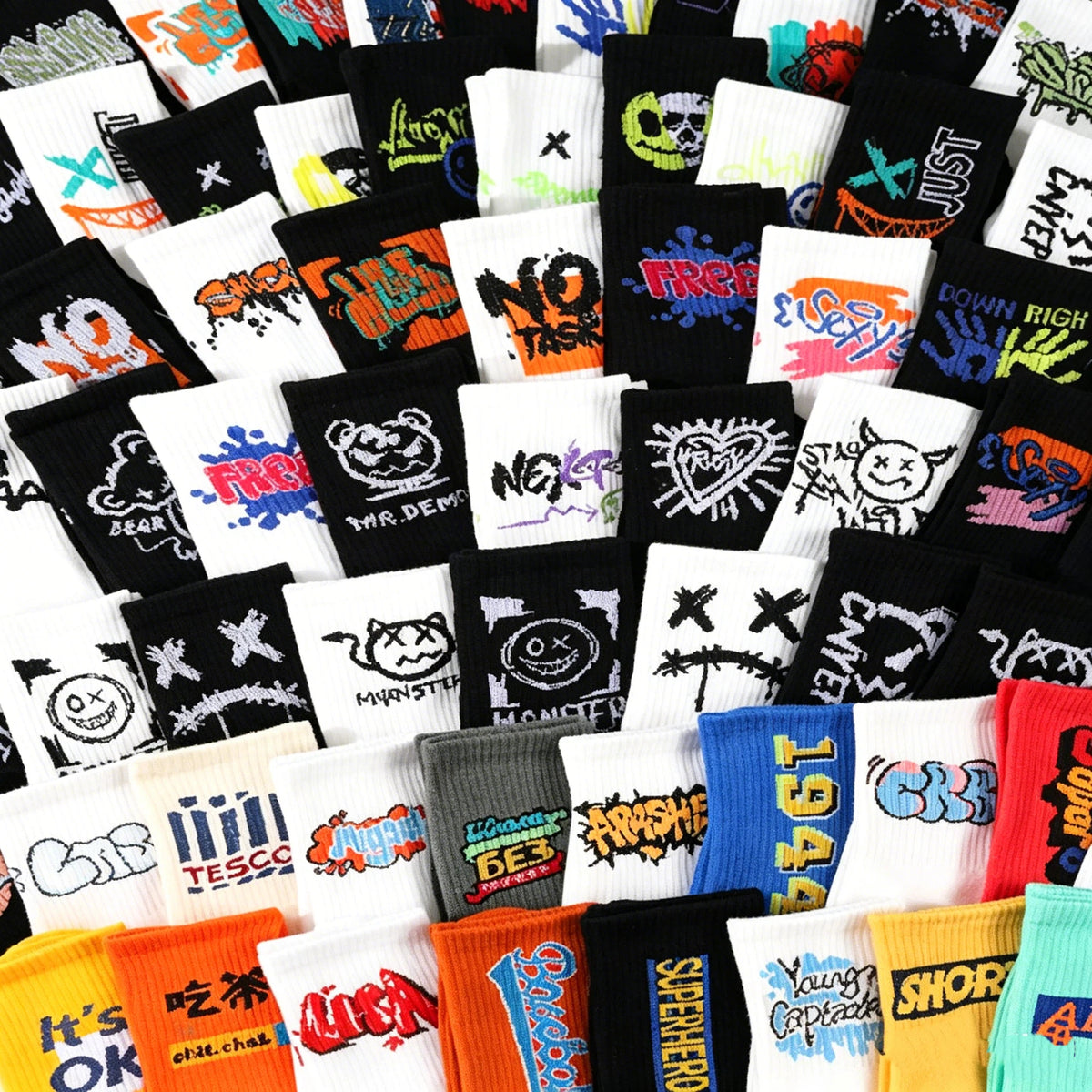 5/10/20 Double Random Graffiti Printed Men's and Women's Sports Socks Fun Cool Hip Hop Street Style Multi Color Letter Socks