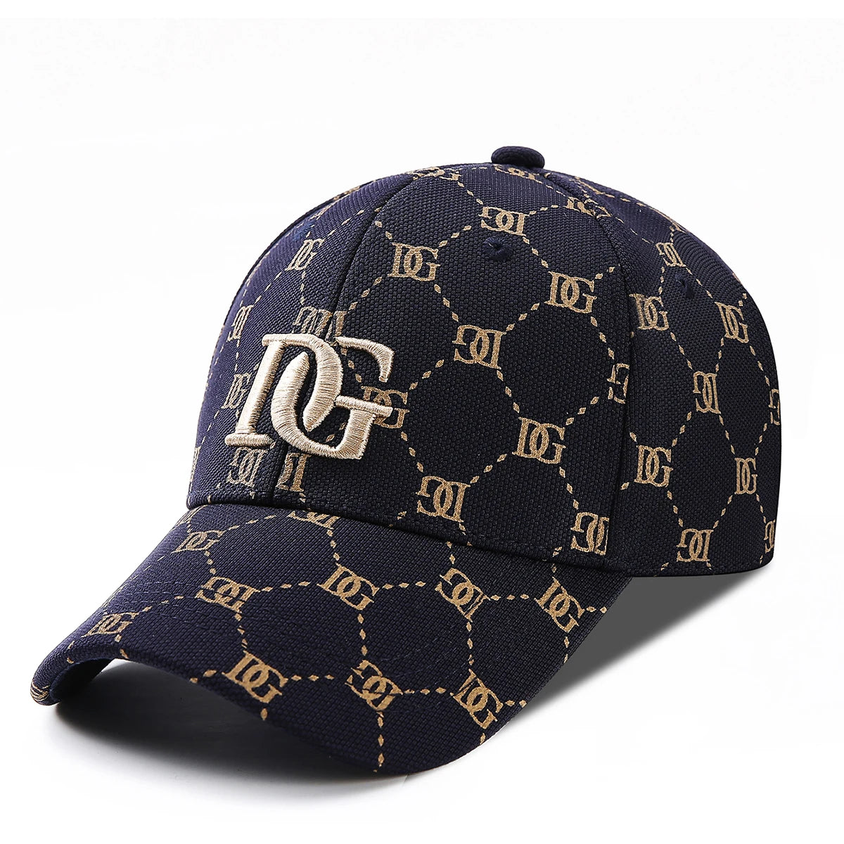 The New Korean Version of the Printed Letter Embroidered Cap, a Trendy All-Match Baseball Cap for Men and Women That Makes the Face Look Smaller