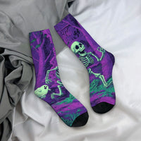Harajuku Retro Psychedelic Purple Realm Dancing Skull Theme Print Men's Socks Novel Street Dark Hippie Style Casual Socks Gift