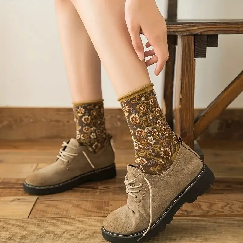 10/20 Double Mixed Vintage 3D Relief Design Women's Middle Socks Forest Plant Flowers Soft and Comfortable Casual Women's Socks