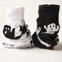 4 Pairs Ladies Autumn Winter Mid-Calf Socks, Cute Cartoon Black & White Ghost Print Halloween Themed Socks For Women