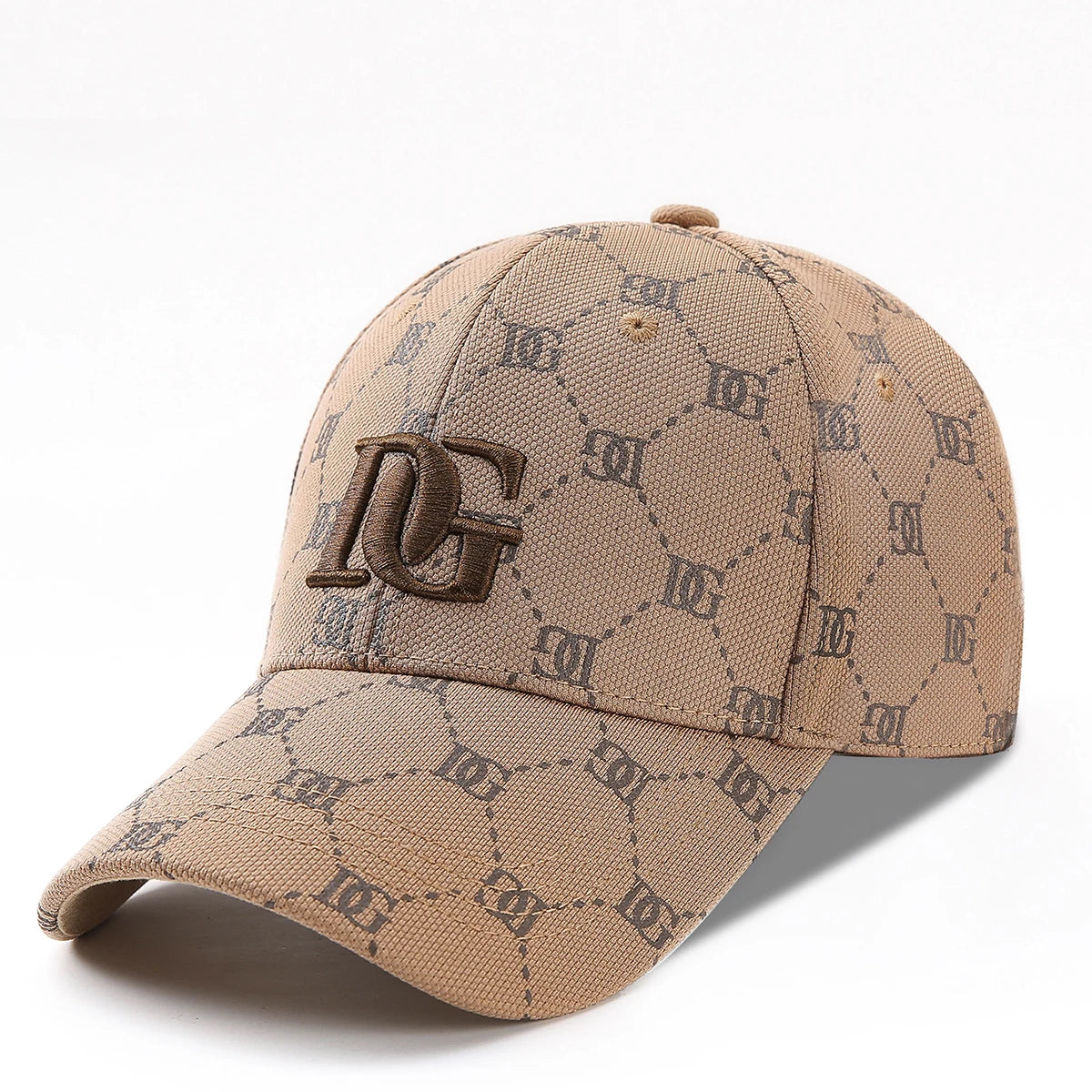 The New Korean Version of the Printed Letter Embroidered Cap, a Trendy All-Match Baseball Cap for Men and Women That Makes the Face Look Smaller