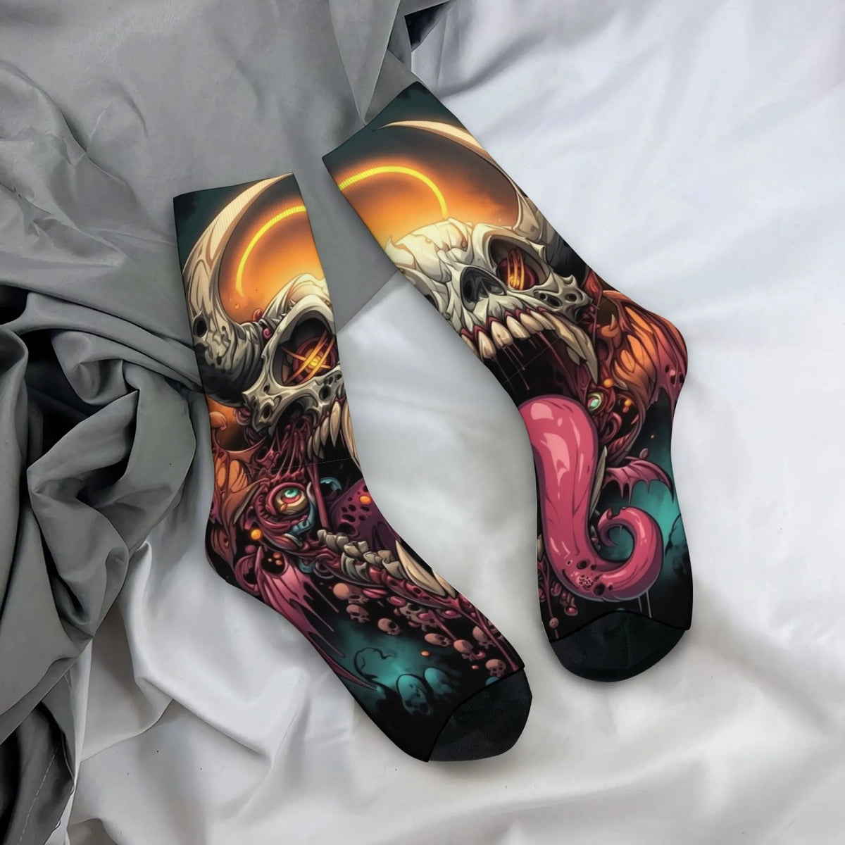 Devil Skull Print Socks Soft Comfortable Skin-friendly Men's Socks Outdoor Sports Fitness Basketball Retro Part Holiday Gifts