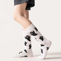 4 Pairs Ladies Autumn Winter Mid-Calf Socks, Cute Cartoon Black & White Ghost Print Halloween Themed Socks For Women