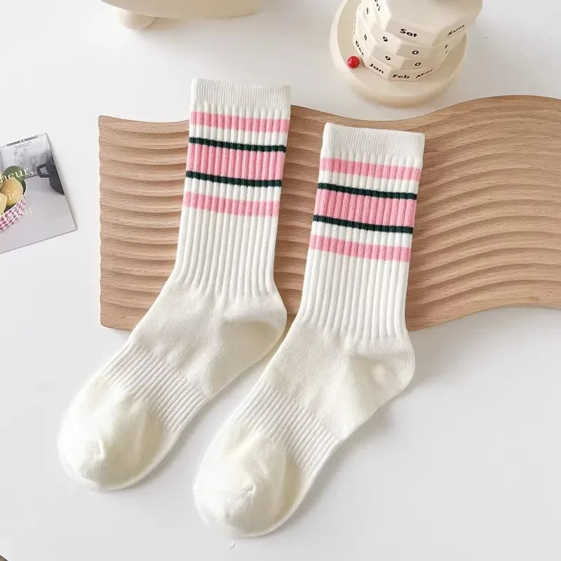 New Fashion Colorful Striped Sports Socks Women Fitness Cycling Running Socks Men Basketball Socks Student Couple Casual Socks