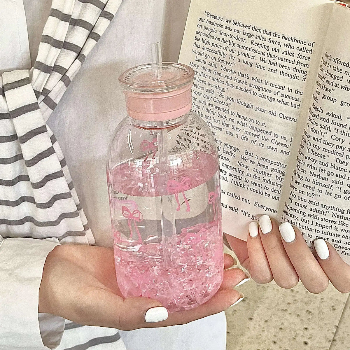 600ML Cute Bow Plastic Water Bottle Leak-Proof Juice Cup Portable Milk Coffee Mug Outdoor Water Drinking Cup Kitchen Water Cups