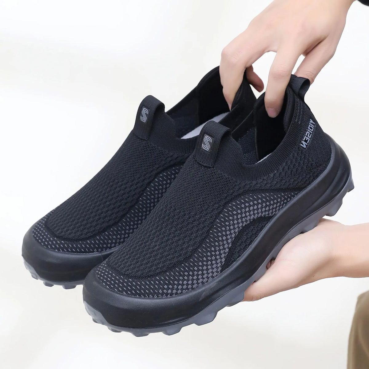 2026 New Soft Soled, Non Slip, Breathable Sports Shoes for Men, Casual Men's Shoes
