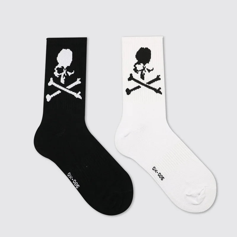 Hip Hop Skateboard Original Design Black White Skull Socks Personality Street Hip Hop Sports Middle Tube Cotton Women's Socks