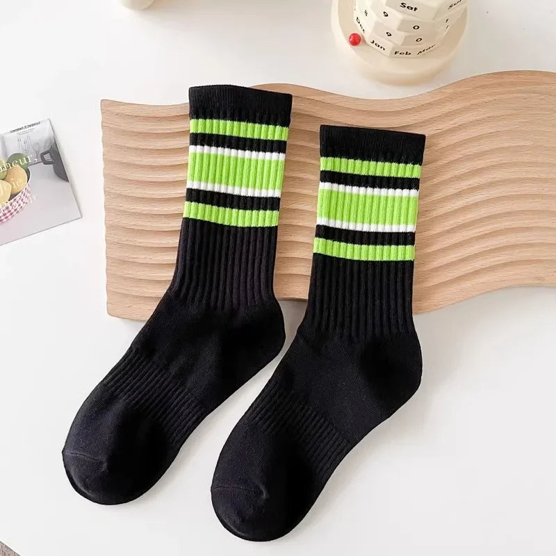 New Fashion Colorful Striped Sports Socks Women Fitness Cycling Running Socks Men Basketball Socks Student Couple Casual Socks
